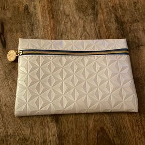 Ipsy - Makeup bag